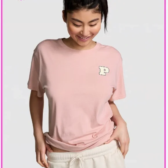 🔥🔥VS Pink Friday Ltd Edition short sleeve campus tee sz XXL NWT - Picture 2 of 7